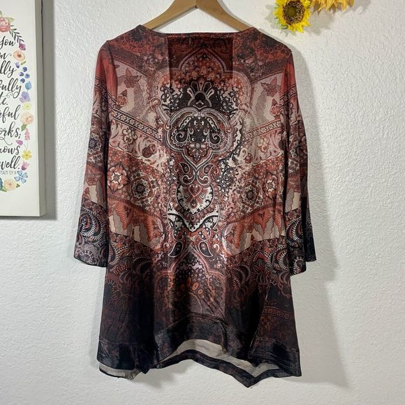 Live And Let Live NWT Sublimation Embroidered Blouse Size Large Women’s - Picture 11 of 14